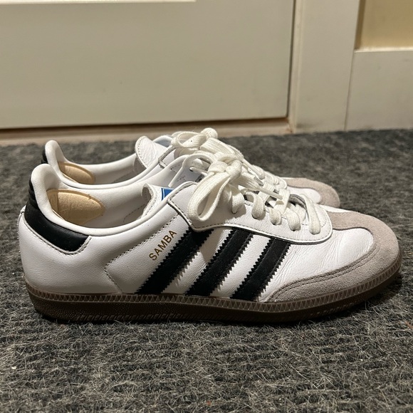Adidas Sambas - Picture 2 of 3